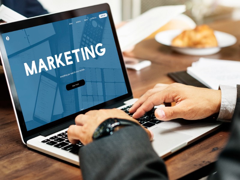 Redes sociales vs email marketing: ¿cuál conviene más?